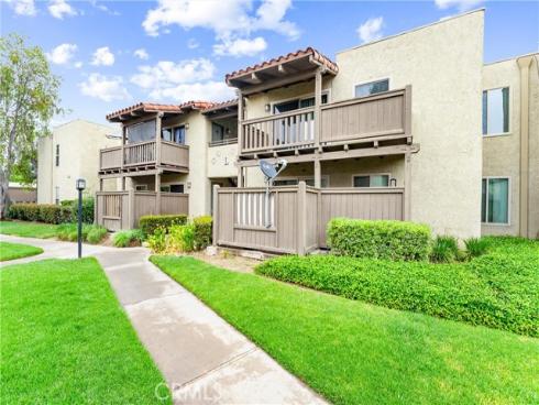 1345 Cabrillo Park Drive L16