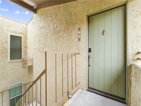 1345  Cabrillo Park  L16  Drive, Santa Ana, CA