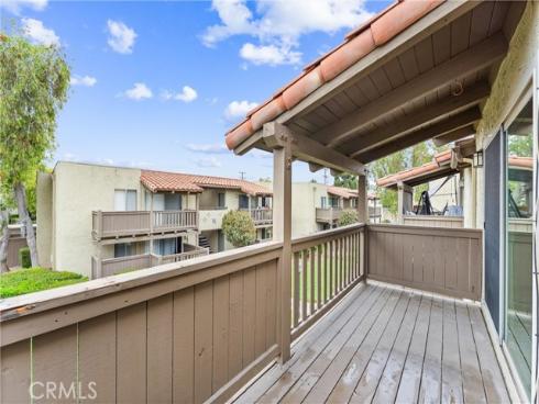 1345  Cabrillo Park  L16  Drive, Santa Ana, CA