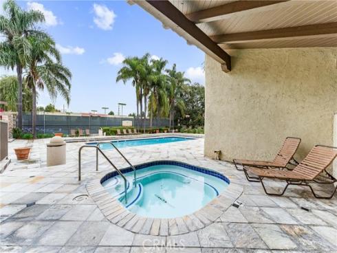 1345  Cabrillo Park  L16  Drive, Santa Ana, CA