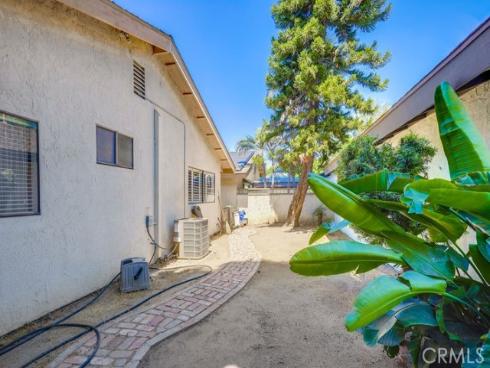 1903 E Fruit Street, Santa Ana, CA