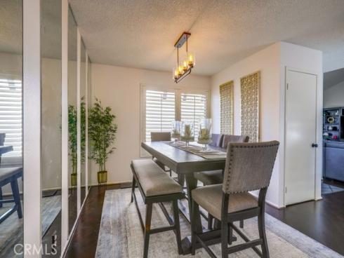 1903 E Fruit Street, Santa Ana, CA