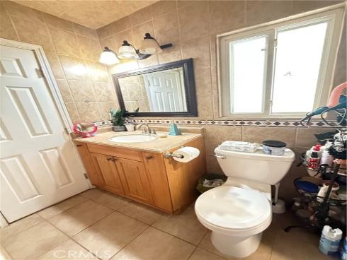 1014 N Daisy   Avenue, Santa Ana, CA