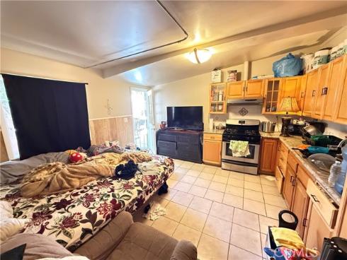 1014 N Daisy   Avenue, Santa Ana, CA