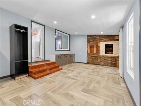 4512  W Watkins  , Santa Ana, CA