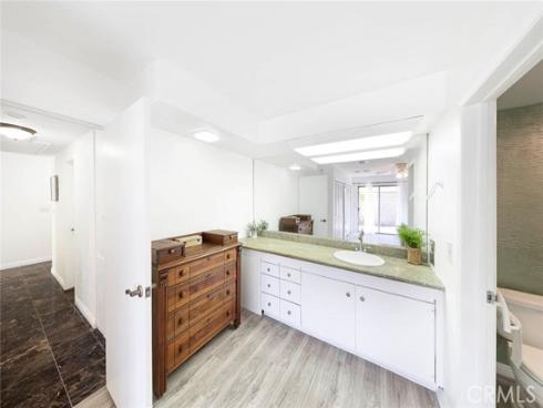 1830 E 19th  3  Street, Santa Ana, CA