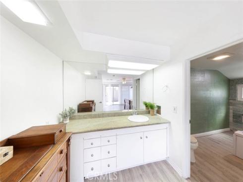 1830 E 19th  3  Street, Santa Ana, CA