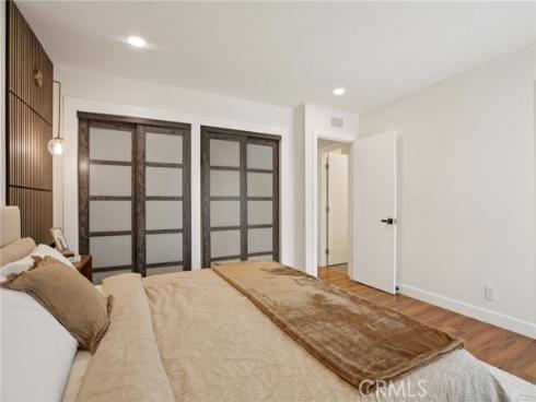 1533  W San Lorenzo Ave  , Santa Ana, CA