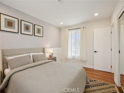 1533  W San Lorenzo Ave  , Santa Ana, CA