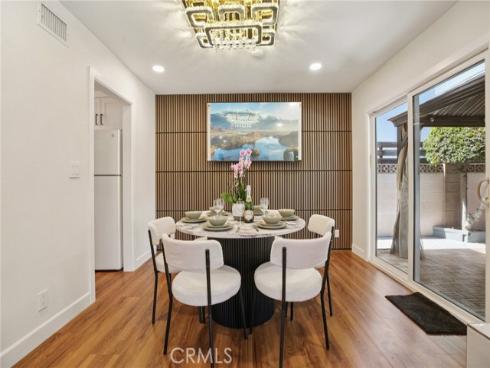 1533  W San Lorenzo Ave  , Santa Ana, CA