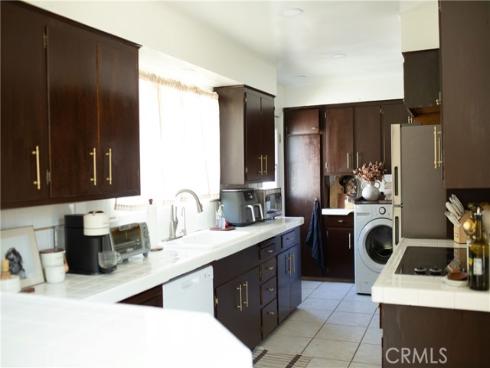 715 E Mcfadden , Santa Ana, CA