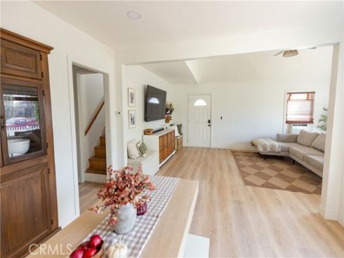 715 E Mcfadden , Santa Ana, CA