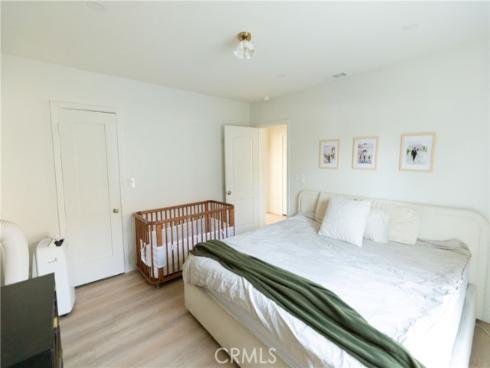 715 E Mcfadden , Santa Ana, CA