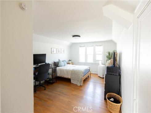 715 E Mcfadden , Santa Ana, CA