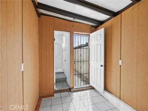 627 E Bishop  , Santa Ana, CA