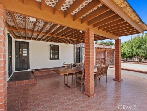 627 E Bishop  , Santa Ana, CA