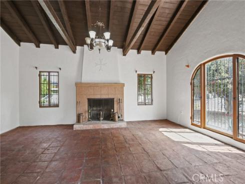 627 E Bishop  , Santa Ana, CA