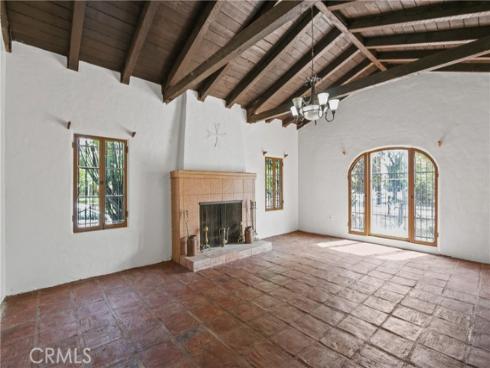 627 E Bishop  , Santa Ana, CA