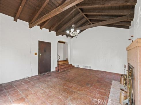 627 E Bishop  , Santa Ana, CA