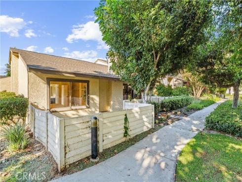 2602 N Tustin  D  Avenue, Santa Ana, CA