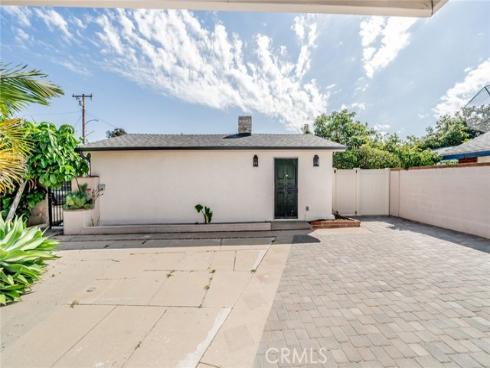 825 N Raitt   Street, Santa Ana, CA