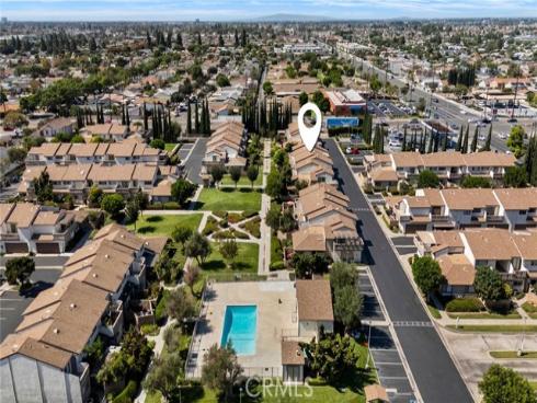 5112 W 1st  C , Santa Ana, CA