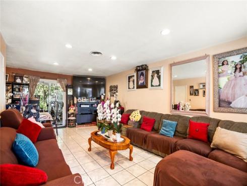 3413 W James Avenue, Santa Ana, CA