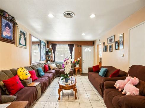 3413 W James Avenue, Santa Ana, CA