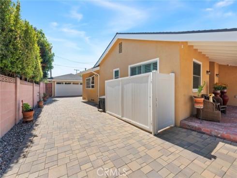 1116 W 21st   Street, Santa Ana, CA