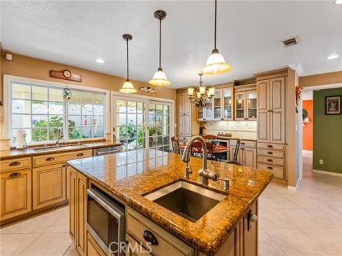 2014 E 20th   Street, Santa Ana, CA