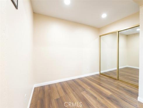 1030 W Macarthur  21  Boulevard, Santa Ana, CA