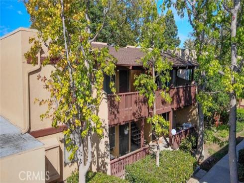 1040 W Macarthur 66 Boulevard, Santa Ana, CA