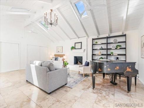 2602 N Louise , Santa Ana, CA