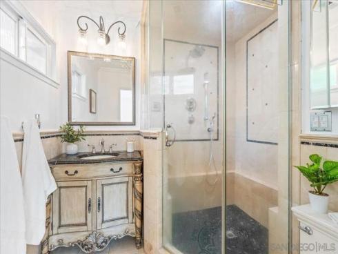 2602 N Louise , Santa Ana, CA