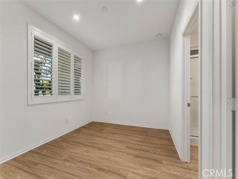 921 E 3rd Street, Santa Ana, CA