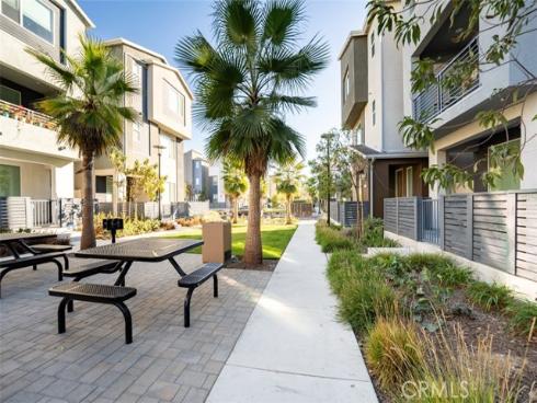 921 E 3rd Street, Santa Ana, CA