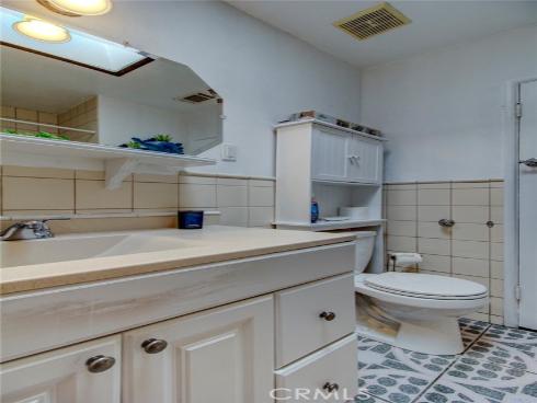 1402 S Poplar   Street, Santa Ana, CA