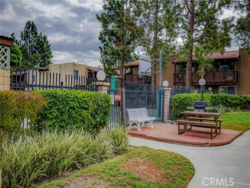 1000 W Macarthur 107 , Santa Ana, CA