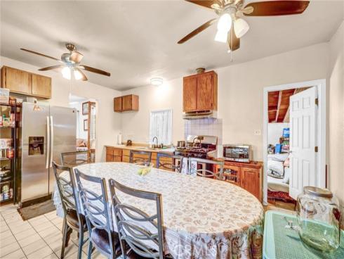 2118  Hickory   Street, Santa Ana, CA