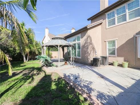 2850 N Stone Pine , Santa Ana, CA