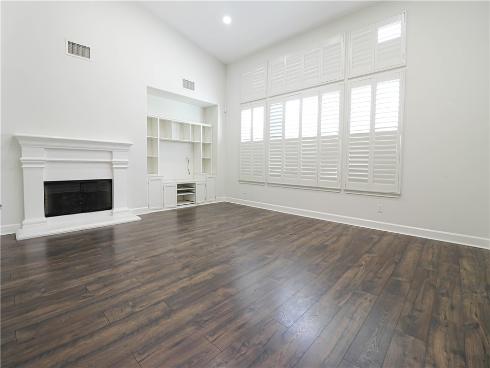 2850 N Stone Pine , Santa Ana, CA