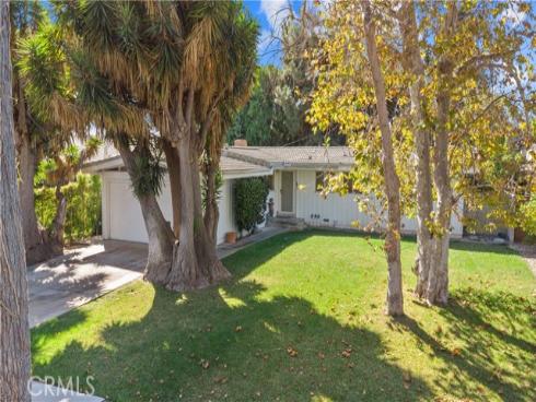 2432  Larchmont   AvenueAve, Santa Ana, CA