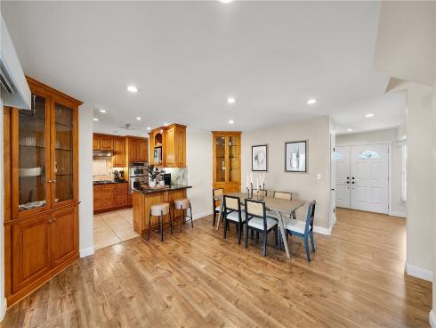 1701 E 6th  , Santa Ana, CA