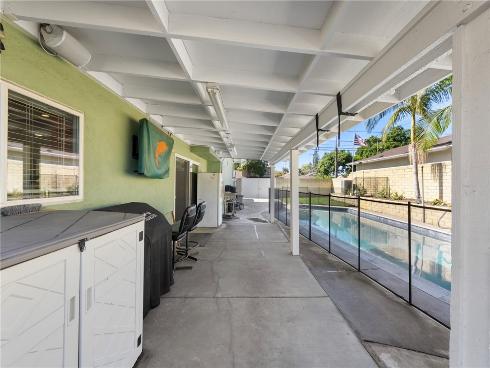 1701 E 6th  , Santa Ana, CA