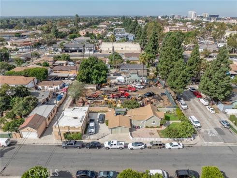 926 E Pine  , Santa Ana, CA