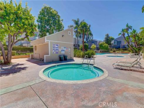 2710 W Segerstrom  D  Avenue, Santa Ana, CA