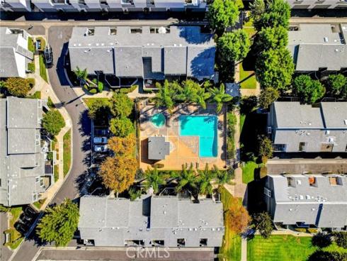 2710 W Segerstrom  D  Avenue, Santa Ana, CA