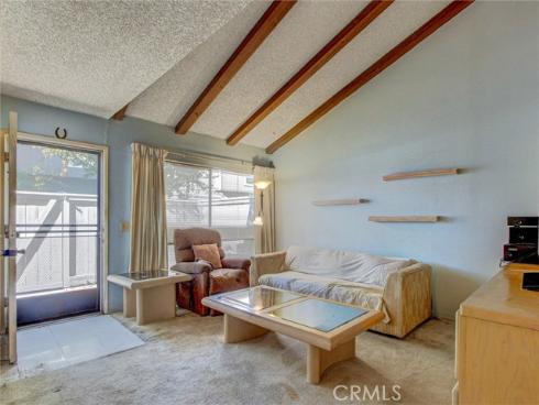 2710 W Segerstrom  D  Avenue, Santa Ana, CA