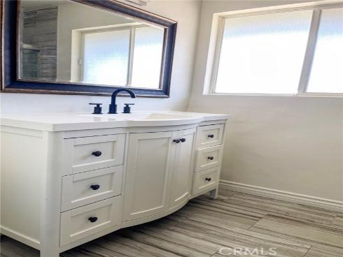 1107 W Memory  15B  Lane, Santa Ana, CA