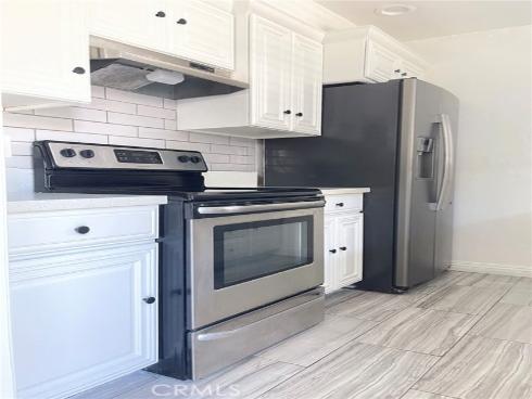 1107 W Memory  15B  Lane, Santa Ana, CA